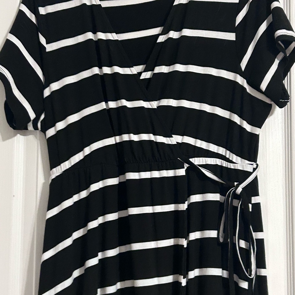 torrid Black and White Striped Women’s Dress - Picture 3 of 4
